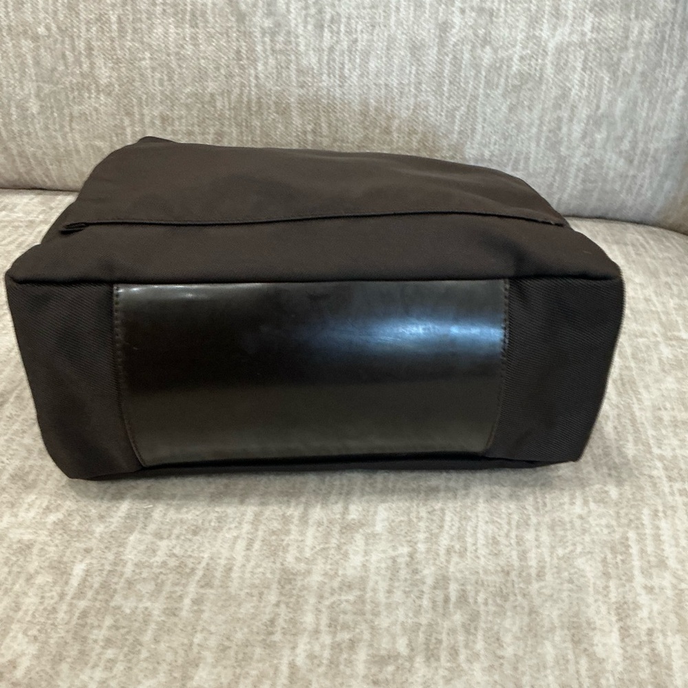 ✨💎GUCCI💎✨Dark Brown Vintage Canvas Two Way Bag with Bamboo Top Handle - Picture 4 of 13